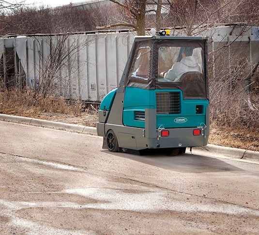 S20 Varredora compacta de condutor sentado alt 2